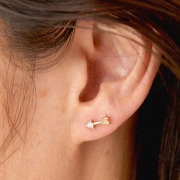 BNWT Ettika Moon, Arrow & Square Crystal 18k Gold Plated Stud Set - Picture 6 of 8